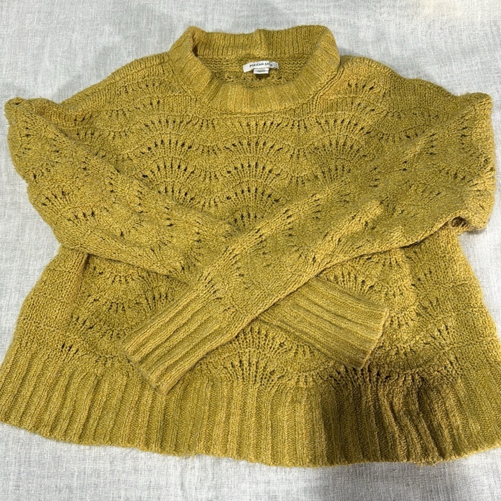 American Eagle sweater Small